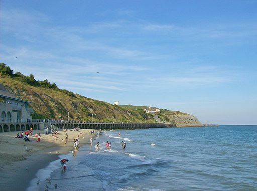 folkestone beach